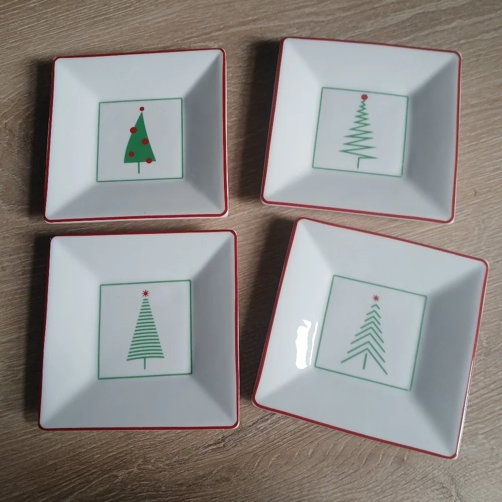 CRATE & BARREL Red Green 5.5